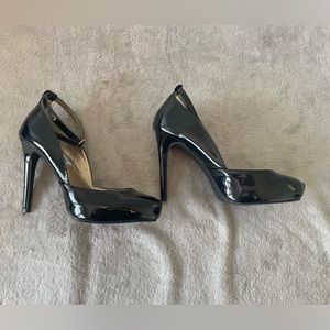 Steve Madden pumps
